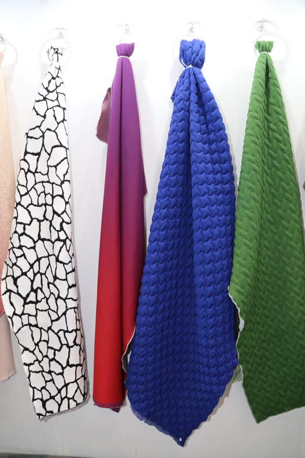 3D高彈力軟體面料，引領(lǐng)家居軟裝新時尚