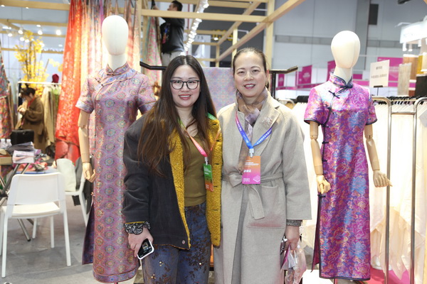 教授老總與金獎(jiǎng)設(shè)計(jì)師老總的美麗邂逅，將會(huì)為時(shí)尚界帶來怎樣的驚喜？